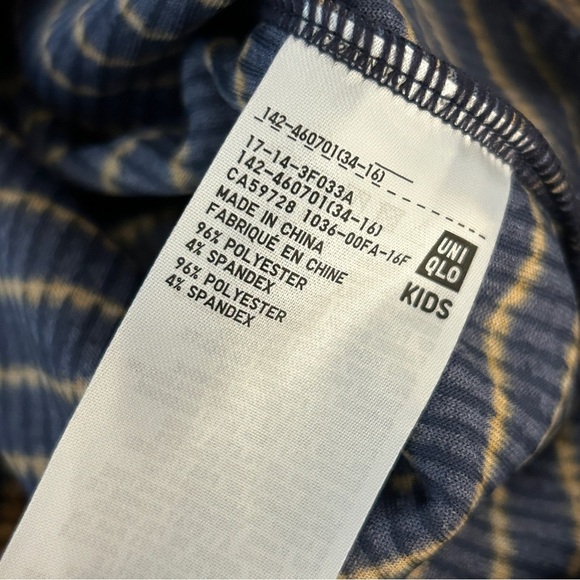 Uniqlo Navy and Tan Striped Sweater Youth 13 - Picture 5 of 9